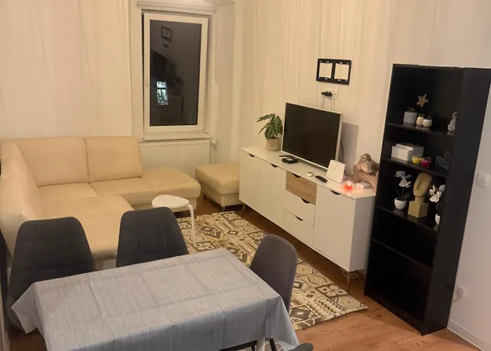 Newly Adapted 3-Room Apartment