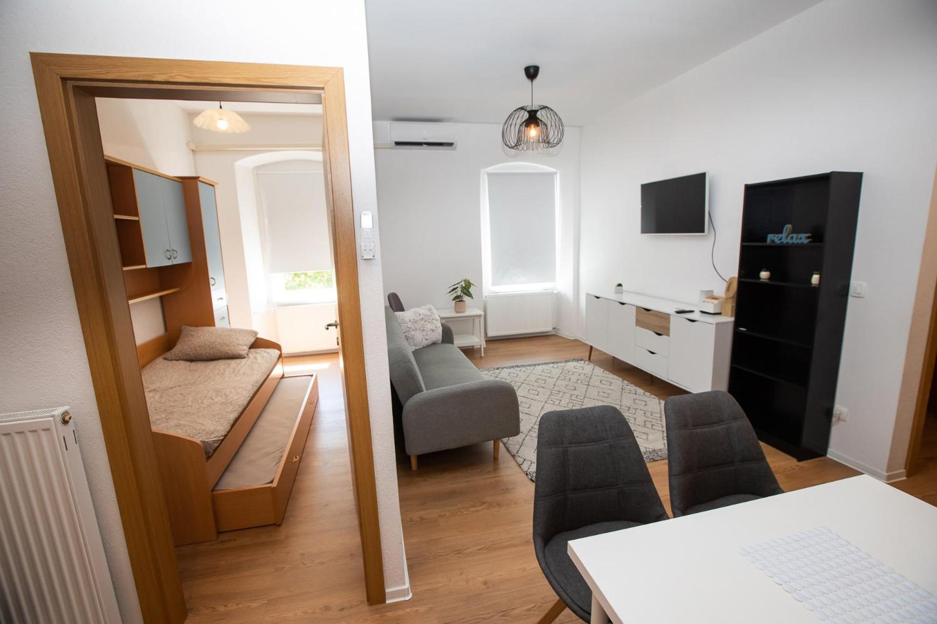 Newly Adapted 3-room Apartment