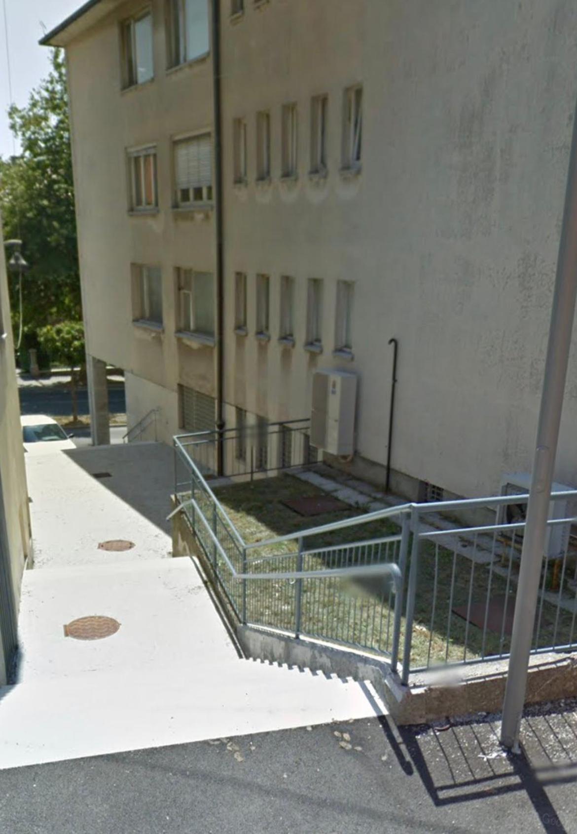 Newly Adapted 3-room *
