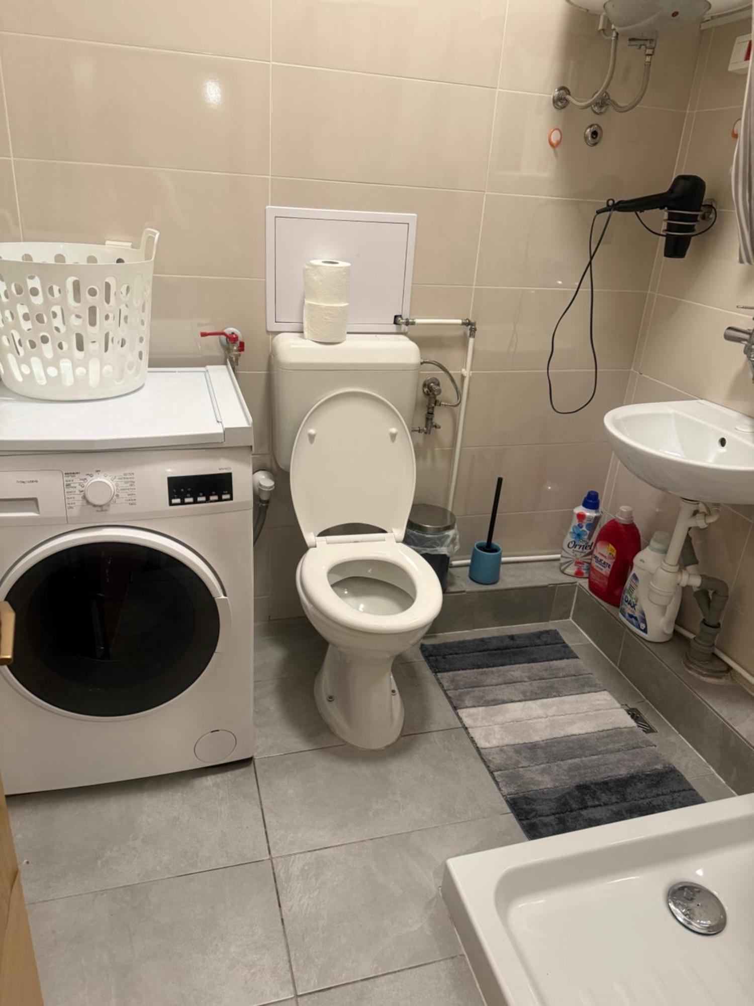 Newly Adapted 3-room Apartment